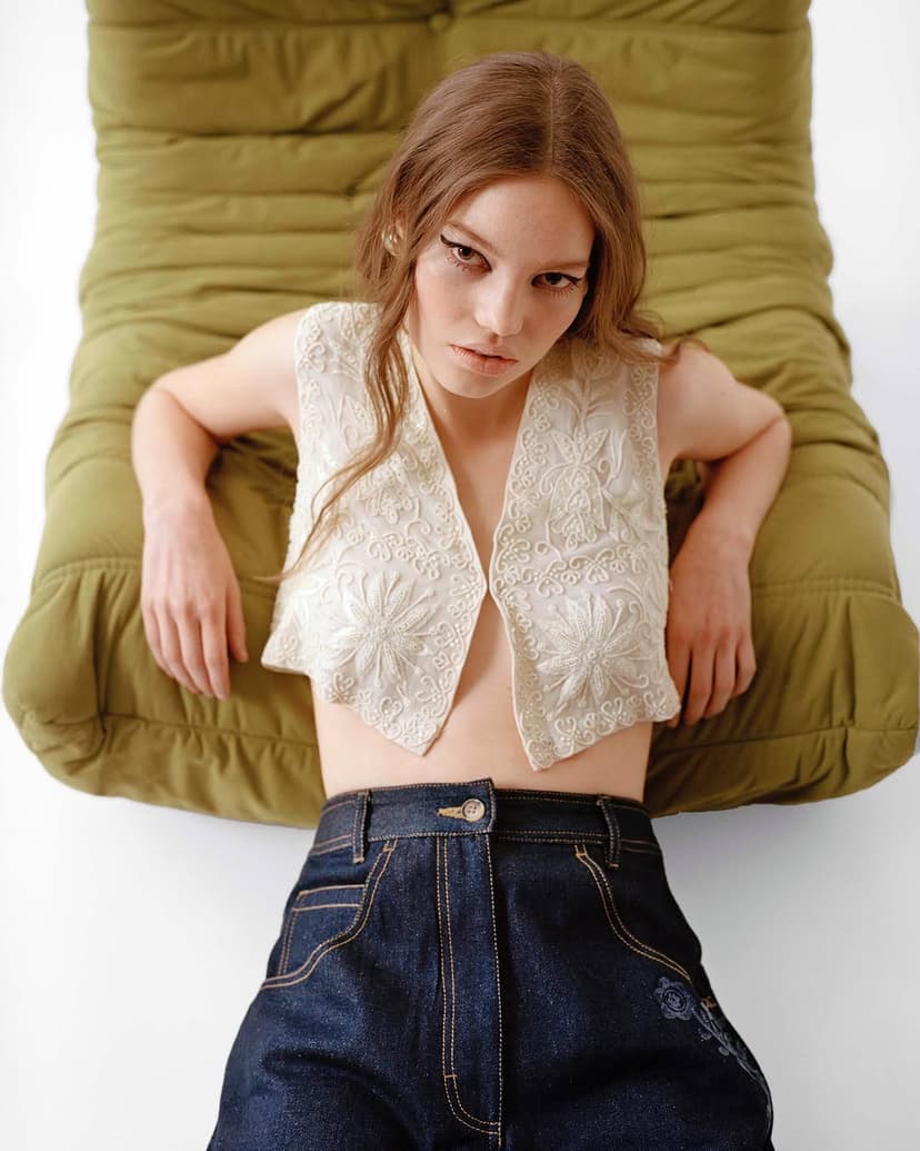 Antik Batik brand image